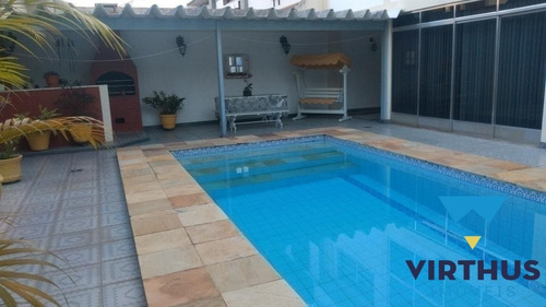 Imagem 1 de 15 de Casa Em Condomínio Fechado, 3 Quartos ( 2 Suítes), 3 Andares. - Cs333