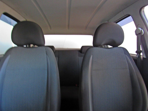 Volkswagen Fox 1.6 MSI TOTAL FLEX CONNECT 4P MANUAL