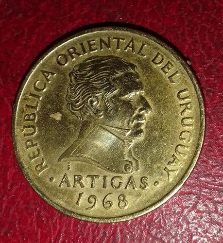 Moneda Uruguaya 10 Pesos 1968 Artigas (Usado)