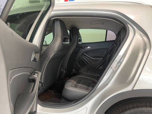 Mercedes-benz Gla 200 1.6 Cgi Advance 16v Turbo Flex 4p
