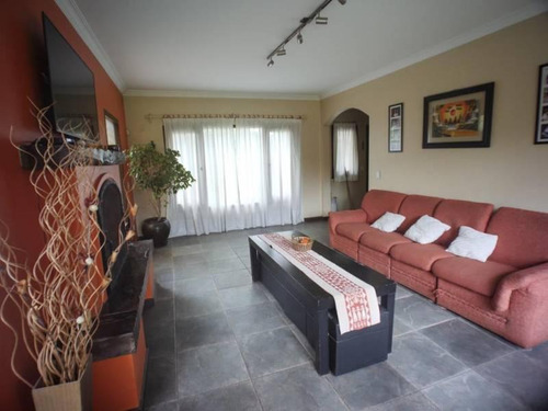 Imagen 6 de 30 de Casa En Venta En La Escondida , Tigre