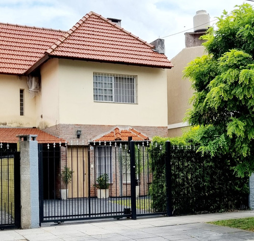 Venta Casa Triplex En Excelentes Condiciones