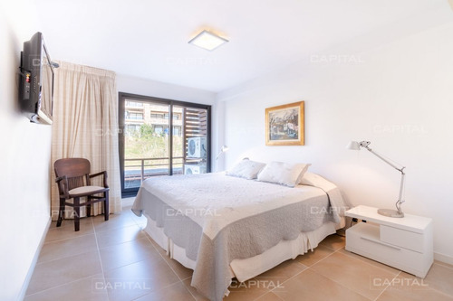 Imagen 19 de 30 de Departamento En Venta De Dormitorio Y Medio Con Dos Baños En Complejo Privado De Punta Ballena - Punta Ballena Punta Ballena