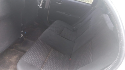 Imagen 7 de 11 de Toyota Etios Xls