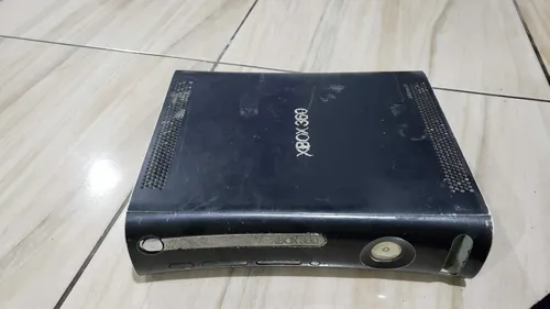 comprar Xbox 360 Fat Preto Só O Aparelho Sem Nada E Ele Funciona Mas O Leitor Não Leu Os Jogos. K16