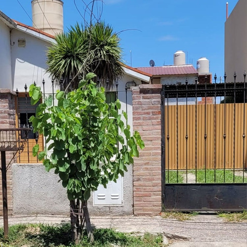 Venta Casa 3 Dorm Robles De Horizonte 1 Escritura
