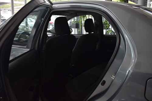 Toyota Etios Xls 4 Ptas Mt - Nafta - 2015