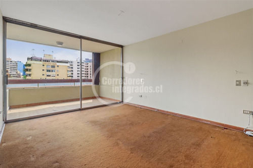 Departamento En Venta De 4 Dorm. En Providencia