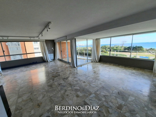 Imagen 5 de 20 de Apartamento Frente Al Mar En Playa Mansa De Punta Del Este- Ref: 1007