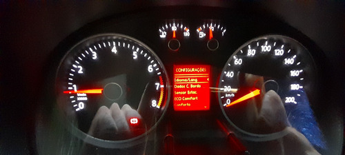 Volkswagen Voyage 1.0 Trend Tec Total Flex 4p