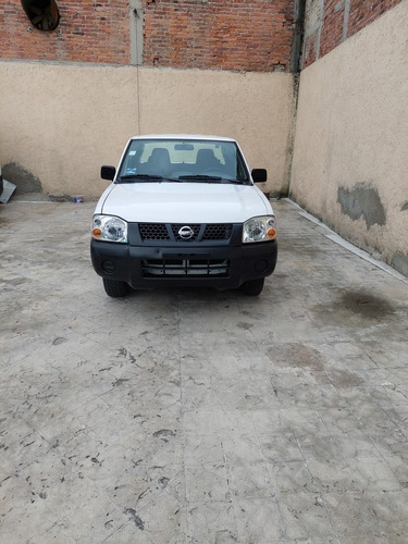 Imagen 3 de 13 de Nissan Np300 2013 2.4 Doble Cabina Típica Audio Mt