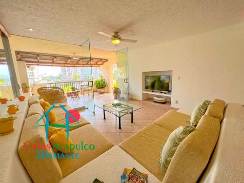 Cad Villas Kimberley 1503. Terraza Con Vista A La Av. Costera De Las Palmas