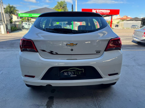 Chevrolet Onix ONIX HATCH EFFECT 1.4 8V F.Power 5p Mec.