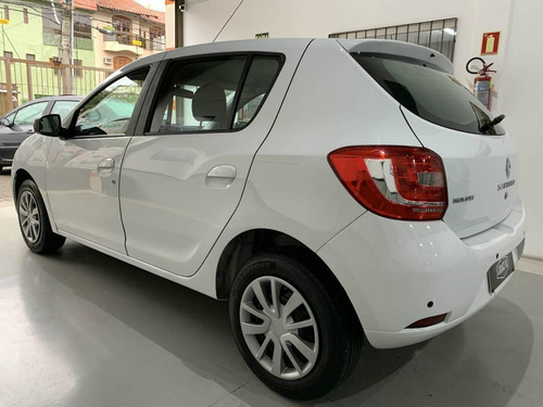 Renault Sandero Expression 1.0