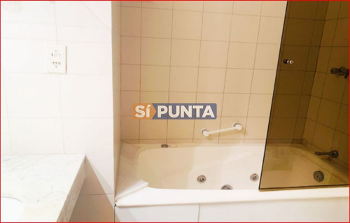 Imagen 14 de 19 de Apartamento En Alquiler Anual