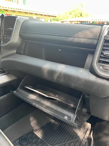 RAM Ram 1500 5.7 Laramie Sport Crew Cab 4X4