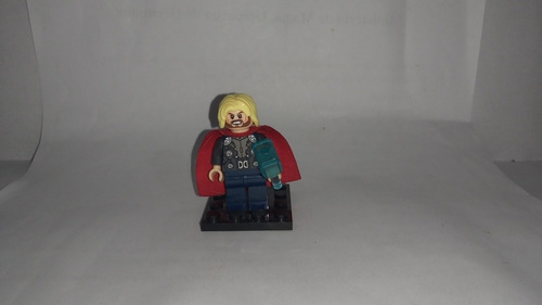 Minifigura Avengers Thor