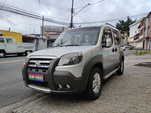 Fiat Doblo 1.8 16v Adventure Locker Flex 5p