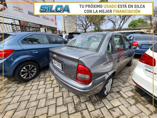 Chevrolet Corsa Super 1.4 2010 Gris Oscuro 4 Puertas