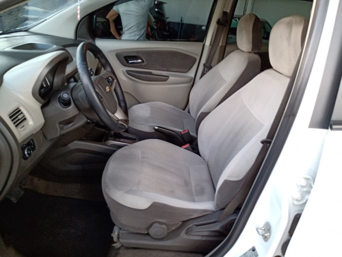 Imagem 7 de 9 de Chevrolet Spin 2015 1.8 Ltz 7l Aut. 5p