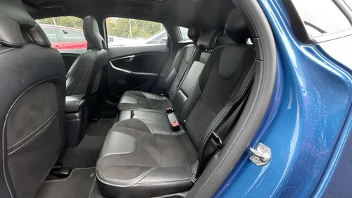 Volvo V40 T4 DRIVE-E R DESIGN HB SEC 2,0
