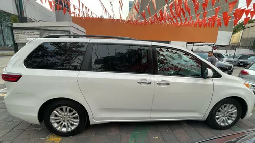 Toyota Sienna 3.5 Xle At