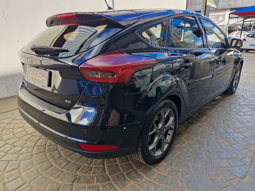 Ford Focus 2.0 SE PLUS 16V FLEX 4P POWERSHIFT