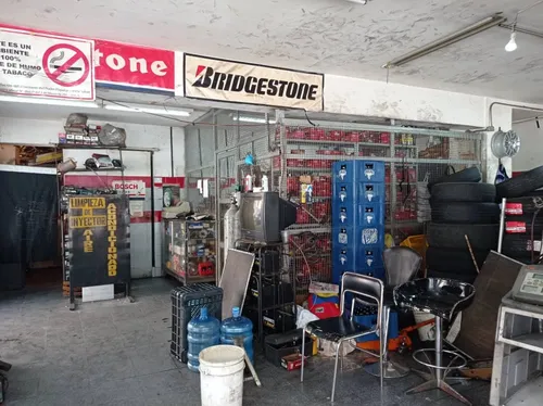 Traspaso Local Con Fdo.de Comercio Cauchera En Bello Monte, A Pie De Calle. Inf. Ma. Fda. Varela