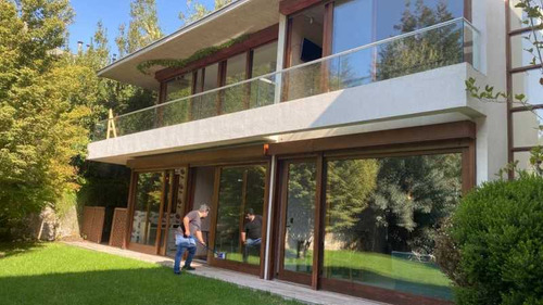 Elegancia, Confort Y Privacidad (91548)