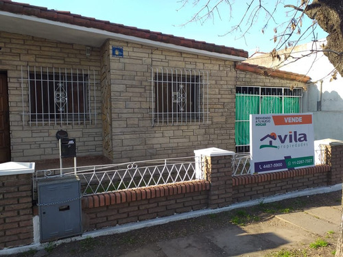 Casa En Venta En Circ 4° Sec 3°