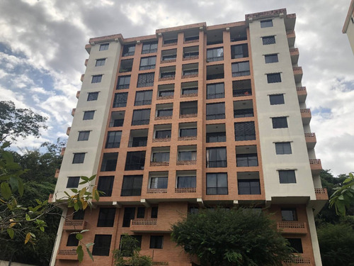 En Venta Apartamento Amoblado En El Bosque Valencia, 234550 Acv