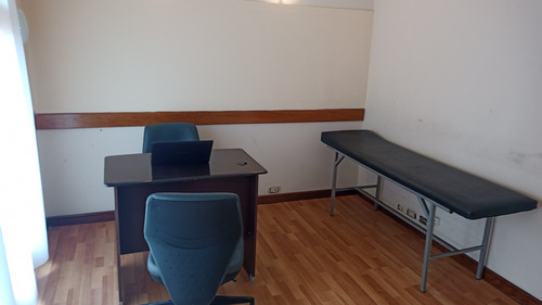 Consultorio Médico En Zona Centro De Berazategui