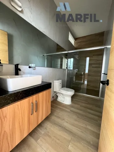 Casa En Venta En Coto Privado De 4 Recámaras Con Alberca Zona Norte De Colima