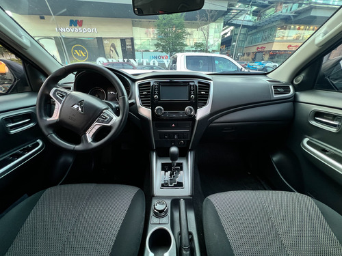 Mitsubishi L200 2.4 Cd Gls 4X4 At