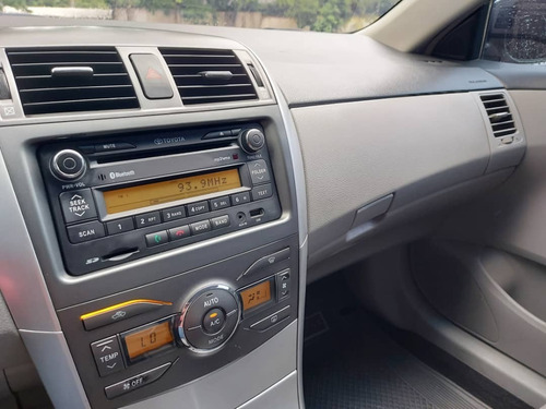 Imagen 14 de 17 de Toyota Corolla Gli