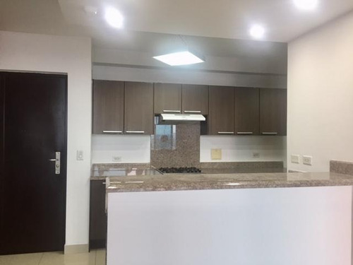Imagen 5 de 14 de Venta De Apartamento En Ph Top Towers Costa Del Este 20-7922