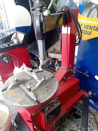 Imagen 3 de 4 de Maquina Montallantas Y Balanceadora