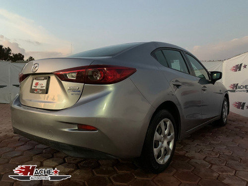Imagen 9 de 11 de Mazda 3 2015