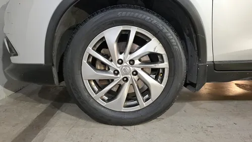 Nissan X-Trail 2.5 ADVANCE 3 ROW AUTO