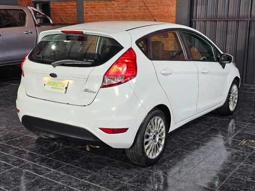 Ford Fiesta 1.6 Se Kinetic Desing - 5 Puertas - 2014