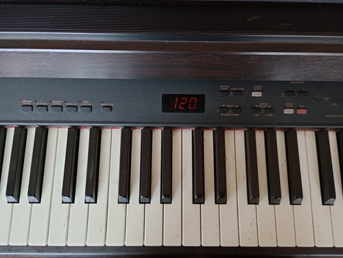 Piano Yamaha Clavinova Clp-820 Usado