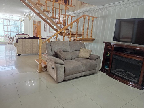 Casa En Venta En Colonia Bulevares 1a. Sección, Aguascalientes, Aguascalientes