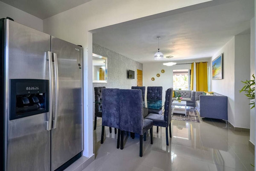 Apartamento En Venta En Santo Domingo Este De 3 Habitaciones.