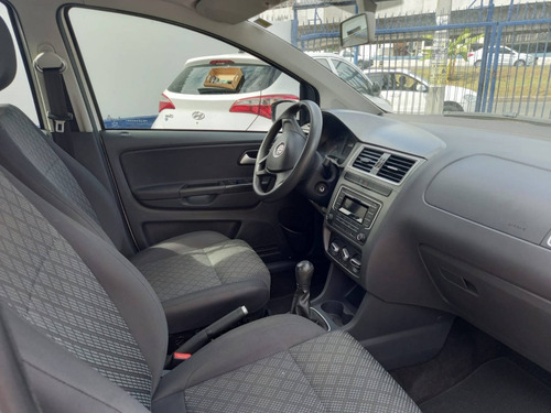 Imagem 8 de 10 de Volkswagen Fox 1.0 Mpi Trendline 12v Flex 4p Manual