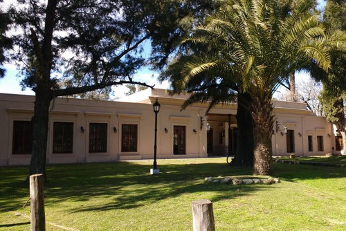 Hotel - Escobar