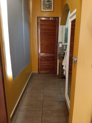 Tipo Casa 2 Dormitorios Reciclado Con Patio Y Parrilla