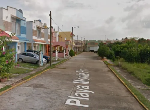 Casa En Venta Remate Bancario, Playa Monte Pío, Las Olas, 96343 Resd. Las Olas, Ver -jcbb2