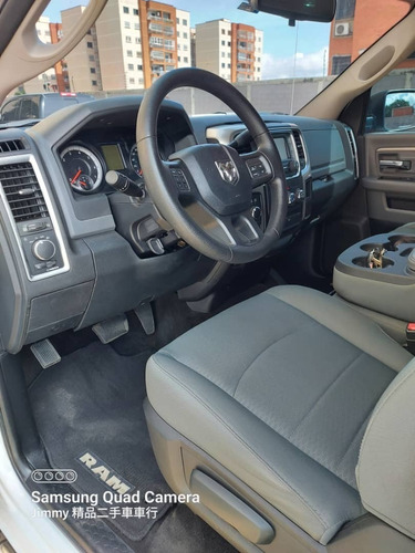 Imagen 5 de 10 de Dodge Ram 2500