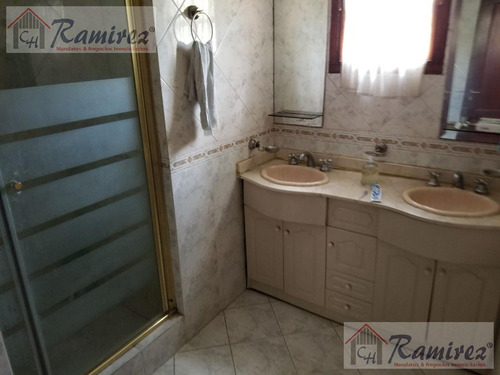 Chalet Céntrico En Venta 5 Ambientes. Excelente! - Ituzaingó