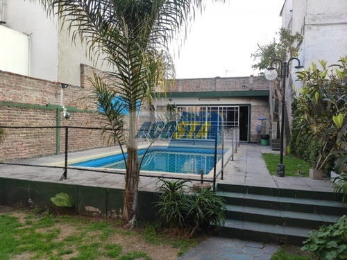 Imagen 5 de 20 de Departamento De 2 Ambientes Con Balcon Al Contra Frente , Complejo Con Piscina Y Sum.